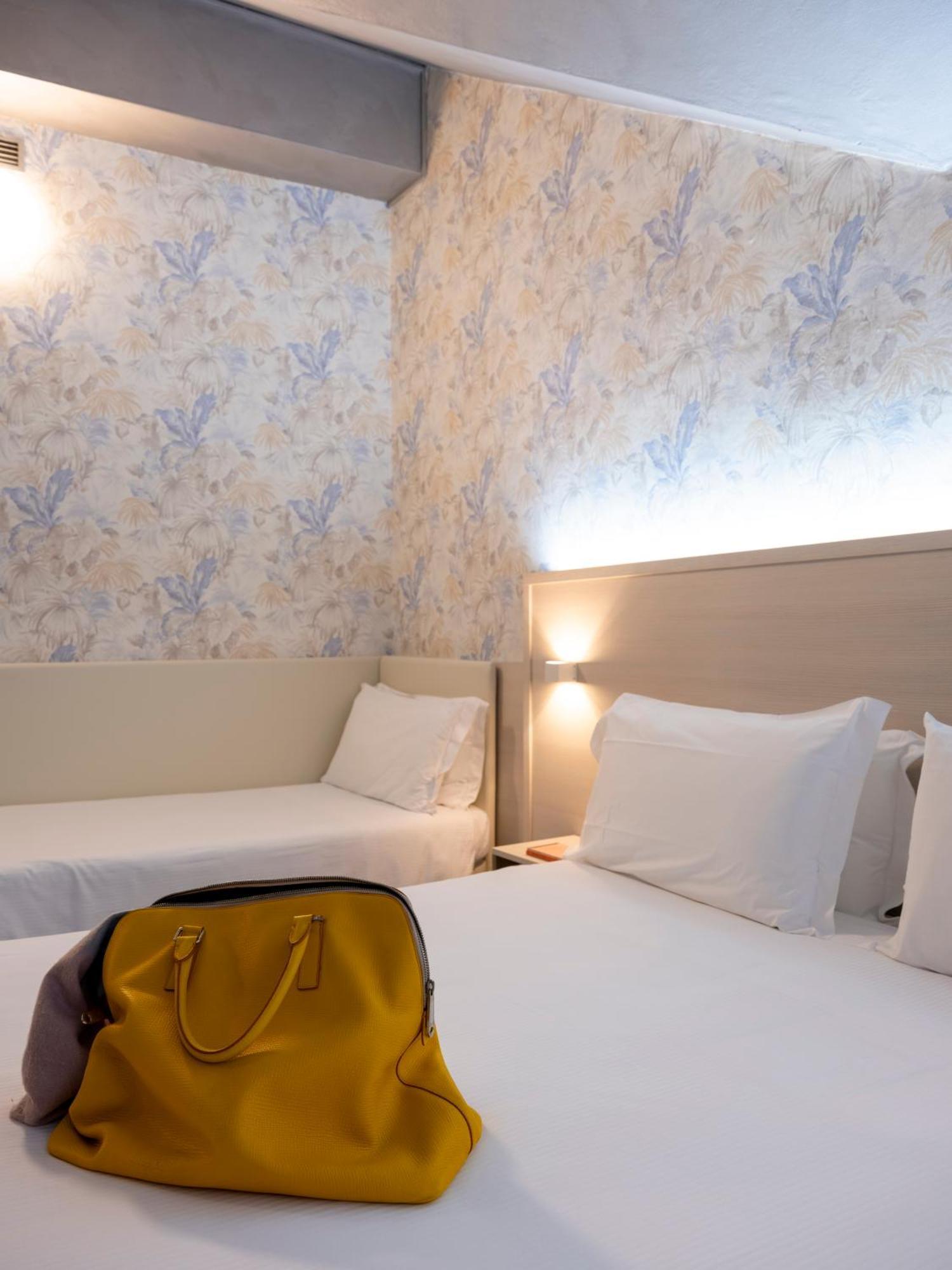 Hotel Embassy بيرو المظهر الخارجي الصورة