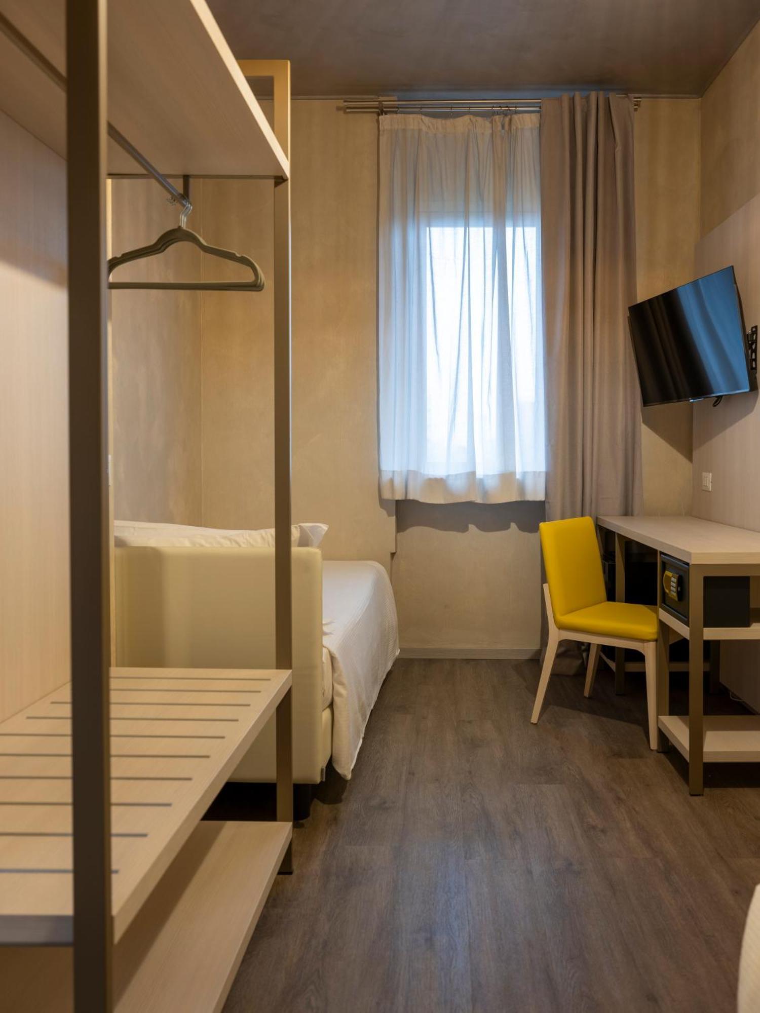 Hotel Embassy بيرو المظهر الخارجي الصورة