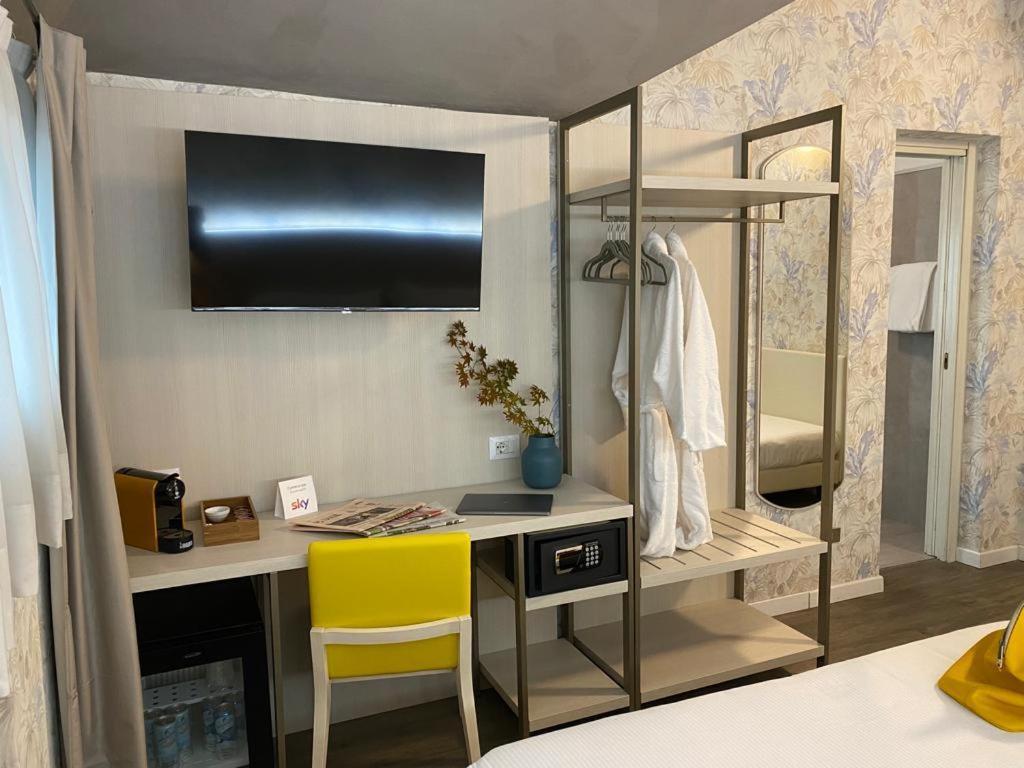 Hotel Embassy بيرو المظهر الخارجي الصورة