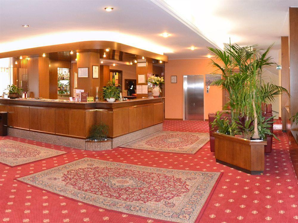 Hotel Embassy بيرو المظهر الخارجي الصورة